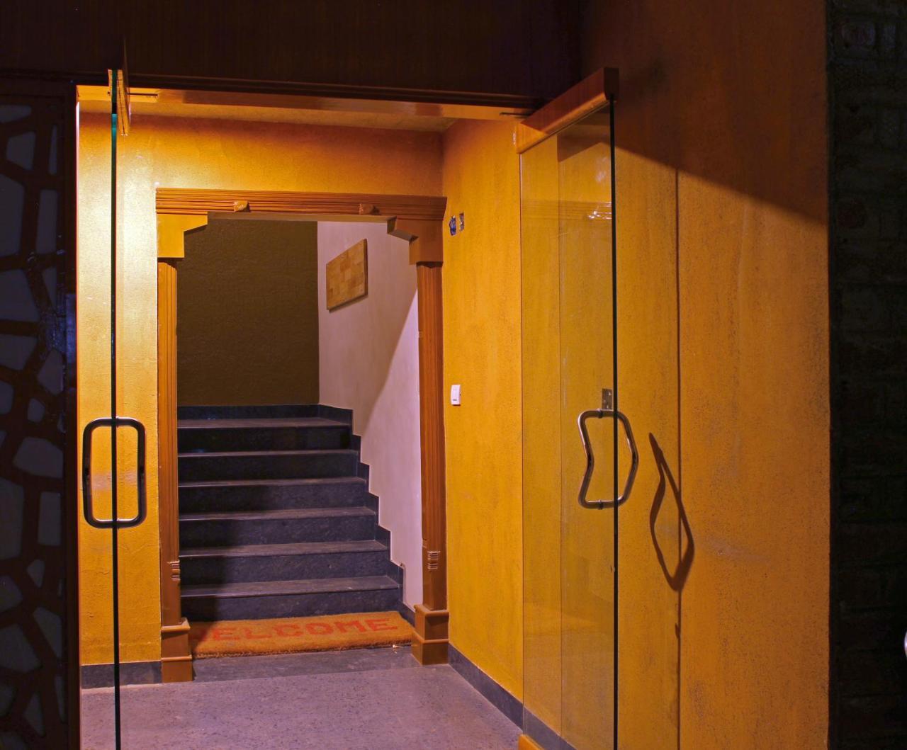 Rathna Square Villa Pollāchi Kültér fotó