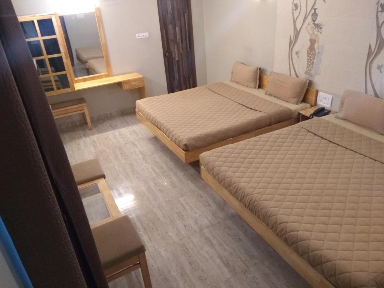 Rathna Square Villa Pollāchi Kültér fotó
